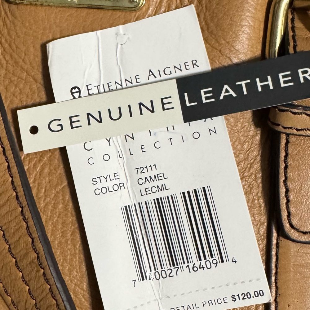 Etienne Aigner Cynthia Collection style 72111 preowned leather shoulder bag - Picture 9 of 11